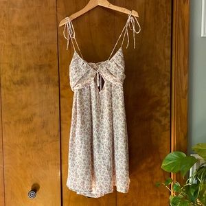 Tie Back Strappy Floral Mini Dress